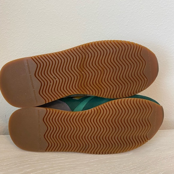 New Balance 520 Retro Suede Shoes Fashion Sneakers Green Yellow Unisex M 9.5 W11 - Picture 7 of 12